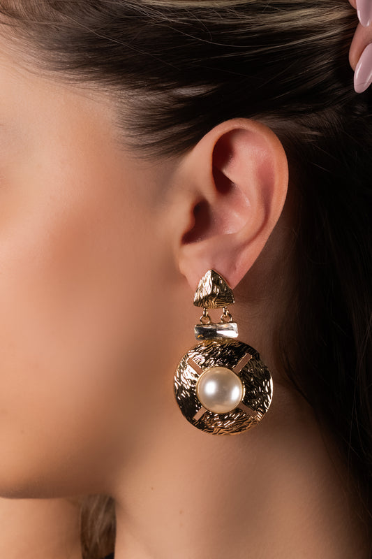 Regal Pearl Medallion