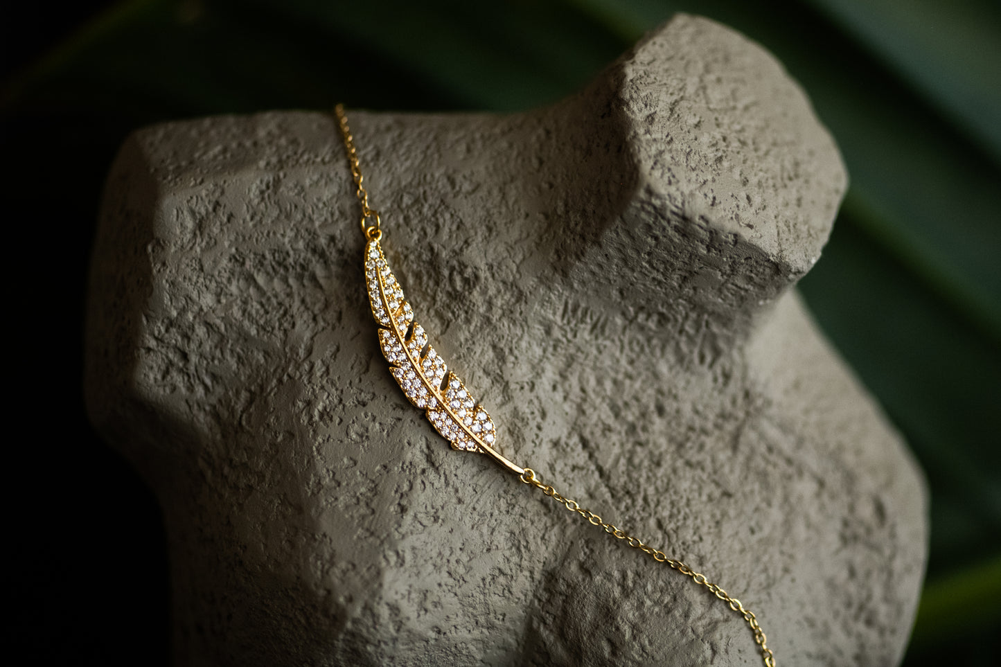 Luna Feather
