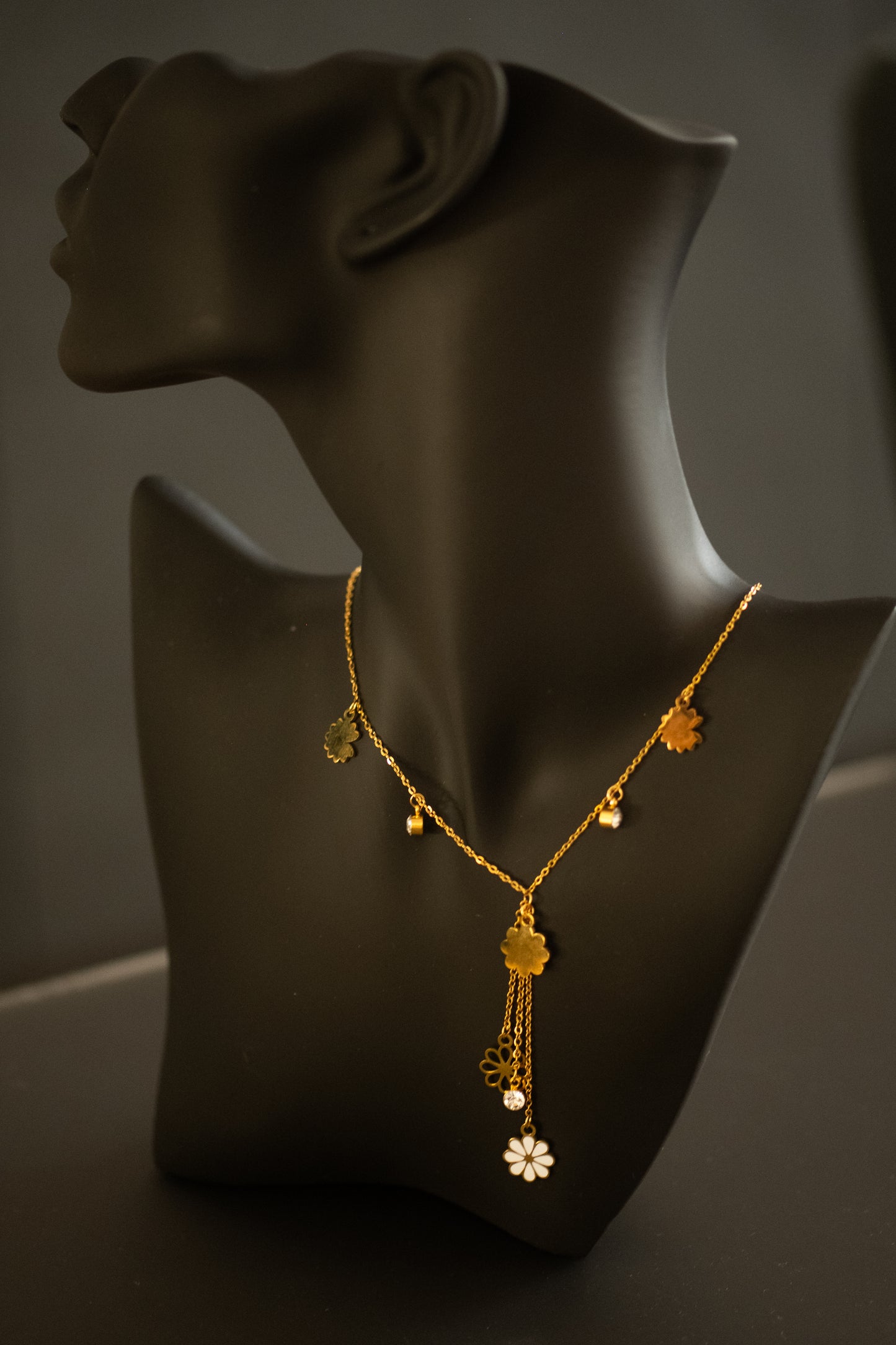 Daisy Charm Lariat